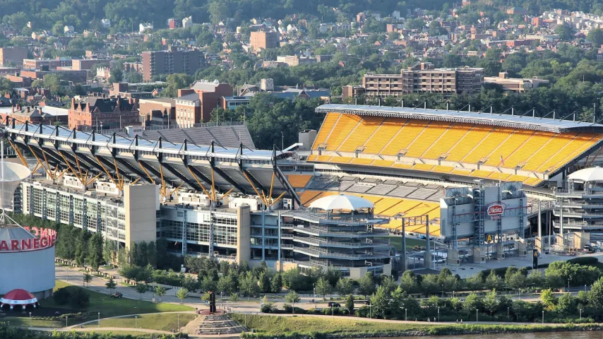 Pittsburgh Football Stadium empty.