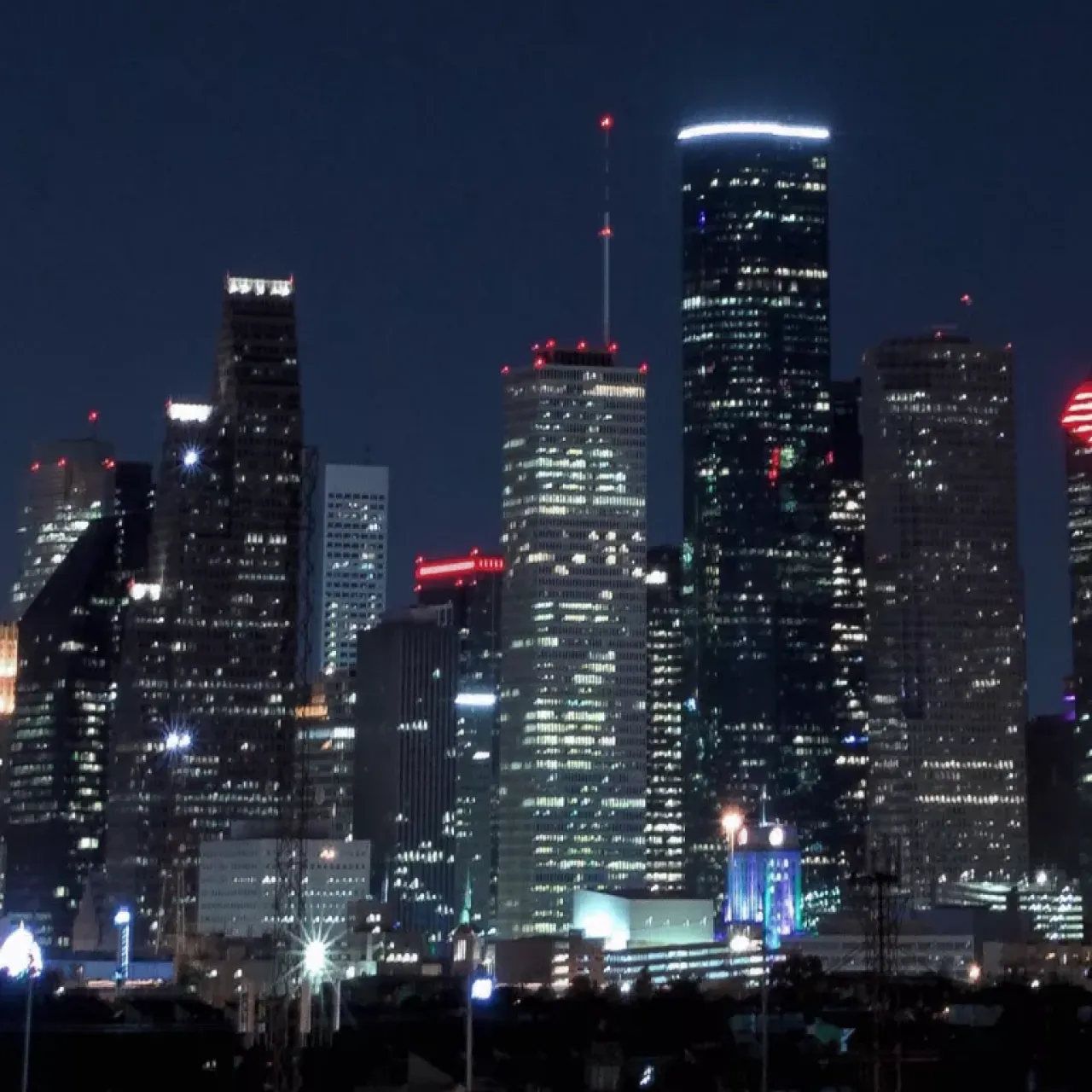 city-of-houston-nightime-skyline-building-lights