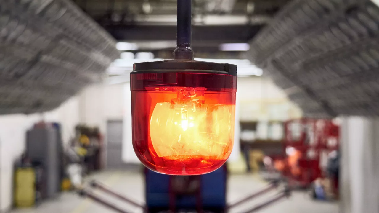 calspan-closeup-red-warning-light
